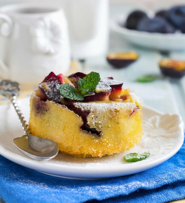Recette de Clafoutis aux Prunes : Préparez une Pâte Légère et Aérée pour un Dessert Incontournable !